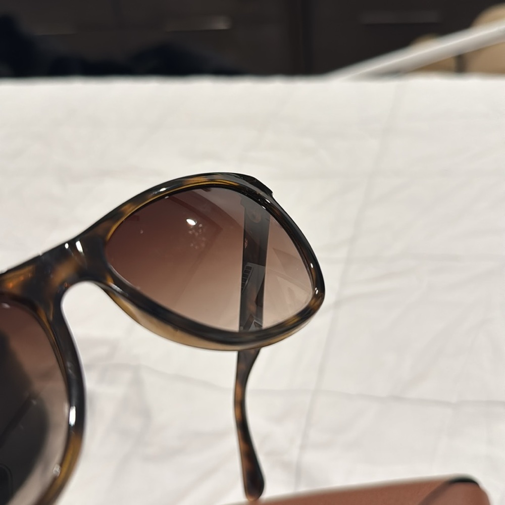Rayban Sunglasses Polarized RB 4184 710/83 54 18 - Picture 3 of 4